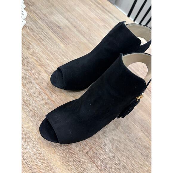 Adrienne Vittadini Suede Black Ankle Bootie - Size 8.5 - Picture 6 of 6